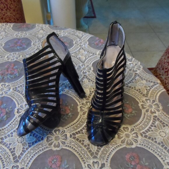 Chanel Black Patent Leather Multi Strap Booties w/Clear Perforated PVC Size 40 - Picture 1 of 16